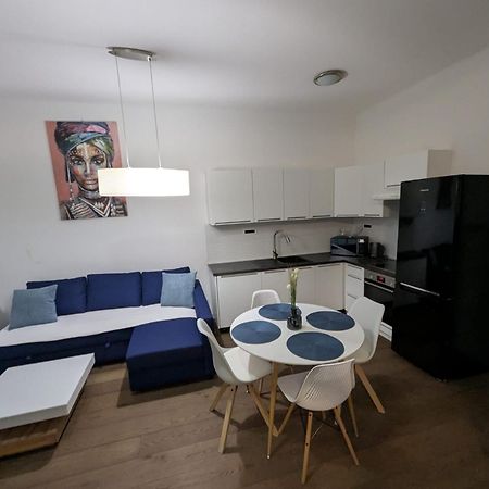 Fantabulous Downtown Abode W King Bed, 65" Tv, Washer And Tumble Dryer Zagreb Exterior foto